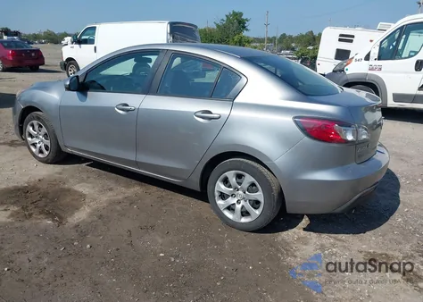 2011 Mazda Mazda3 I Sport из США, поврежденный, VIN JM1BL1UG4B1423013